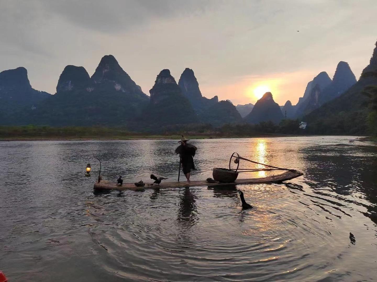 Serene Vale Inn Guilin-Free One Way Pick Up Service To High-Speed Railway Station For 2 Nights Εξωτερικό φωτογραφία