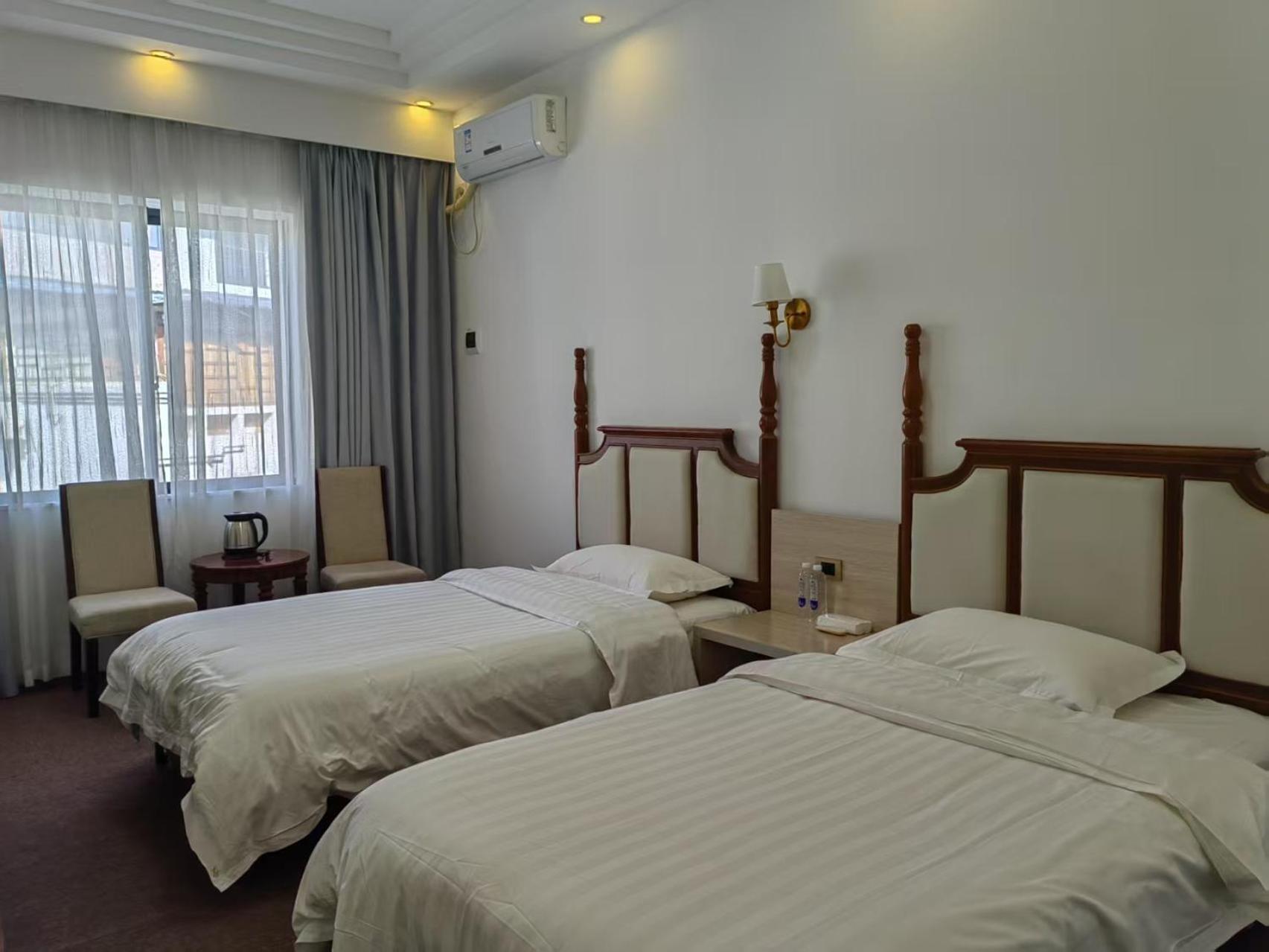 Serene Vale Inn Guilin-Free One Way Pick Up Service To High-Speed Railway Station For 2 Nights Δωμάτιο φωτογραφία