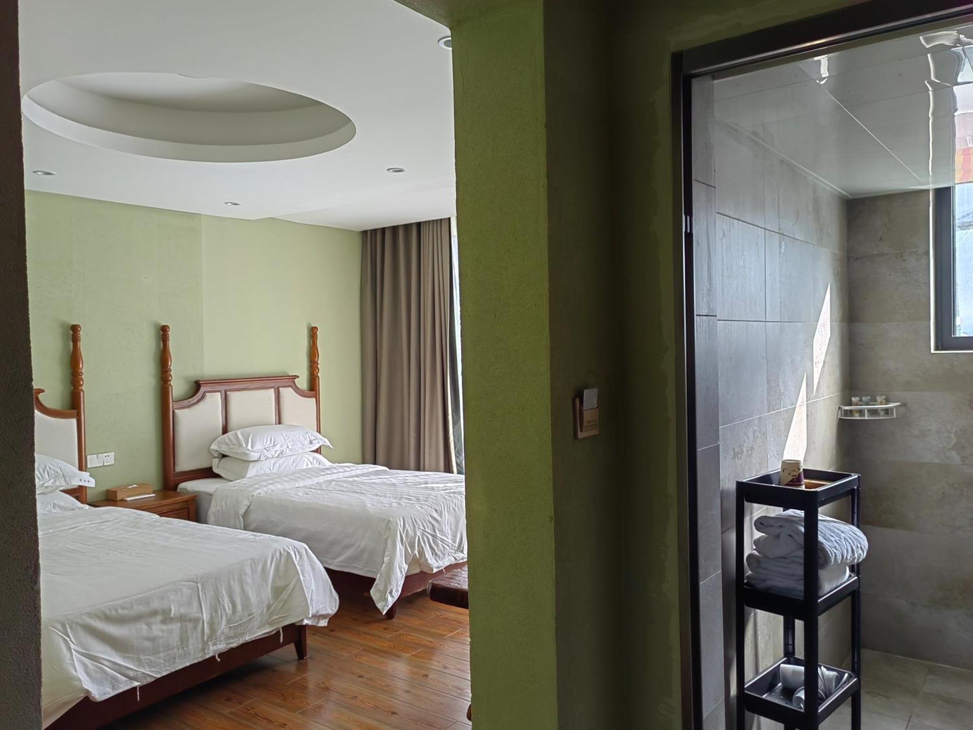 Serene Vale Inn Guilin-Free One Way Pick Up Service To High-Speed Railway Station For 2 Nights Εξωτερικό φωτογραφία