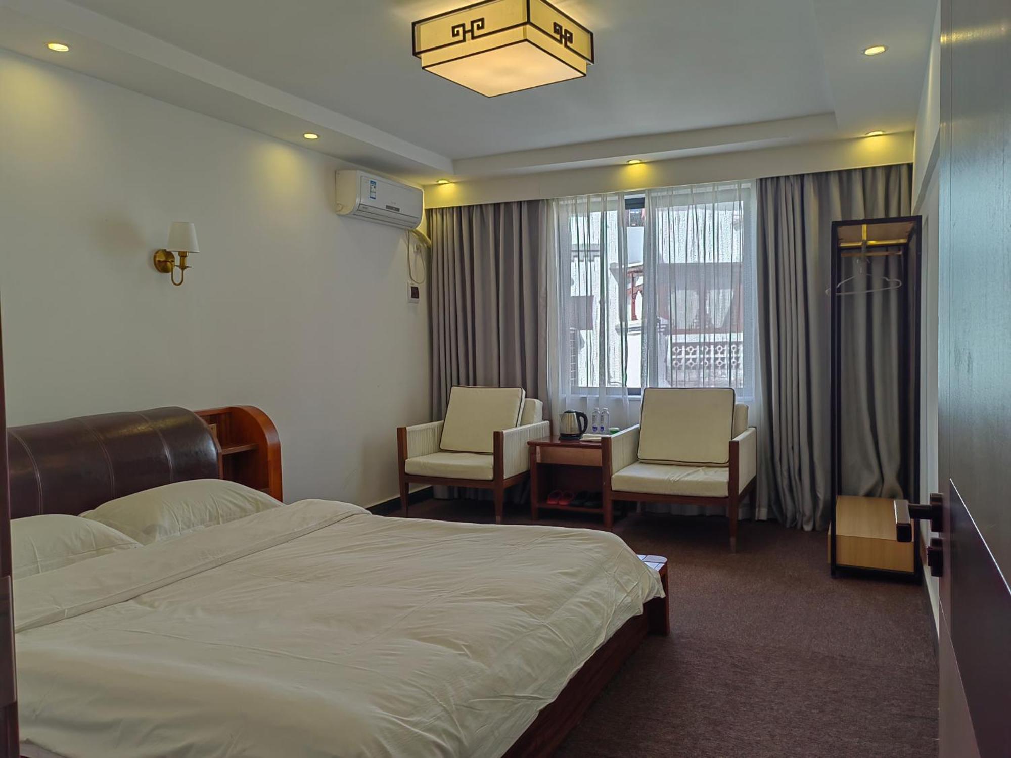Serene Vale Inn Guilin-Free One Way Pick Up Service To High-Speed Railway Station For 2 Nights Δωμάτιο φωτογραφία