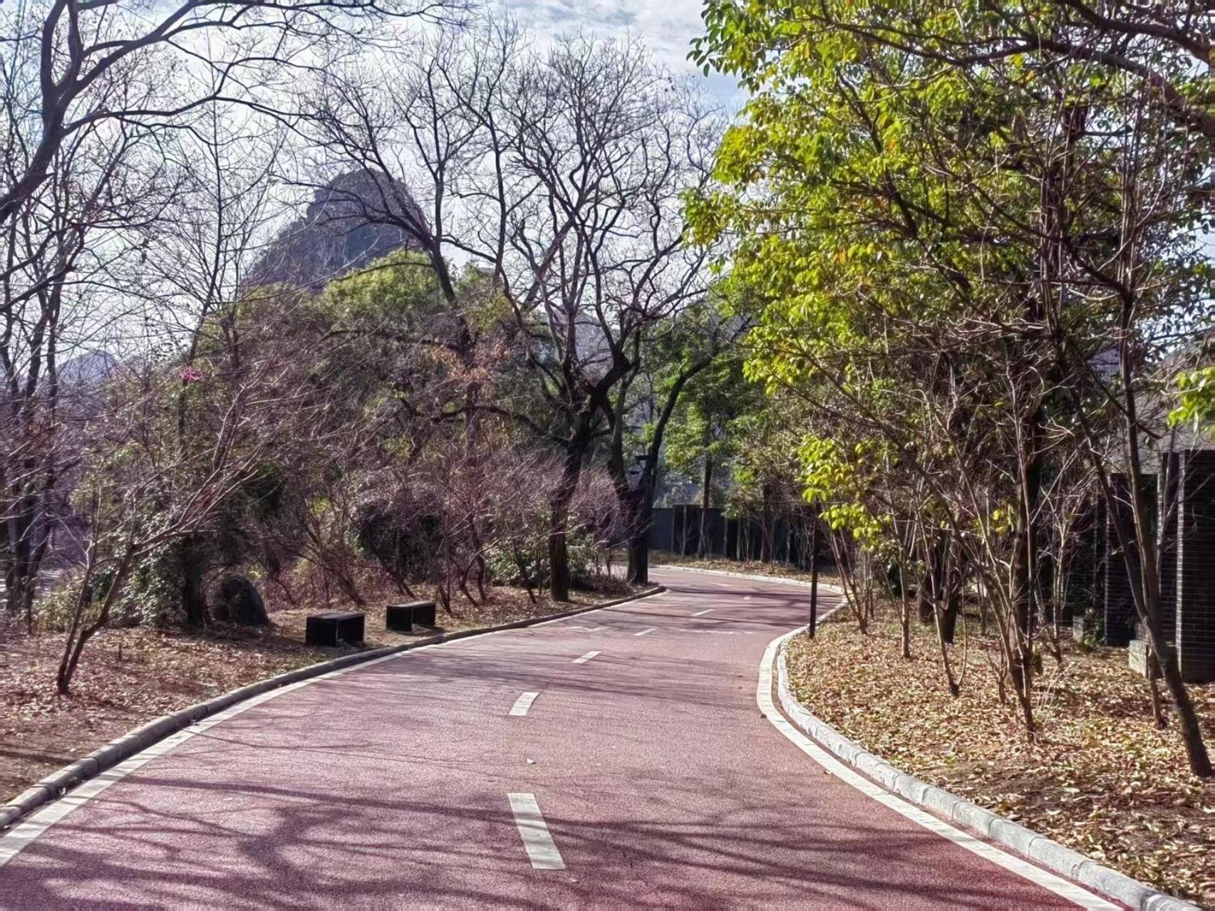 Serene Vale Inn Guilin-Free One Way Pick Up Service To High-Speed Railway Station For 2 Nights Εξωτερικό φωτογραφία
